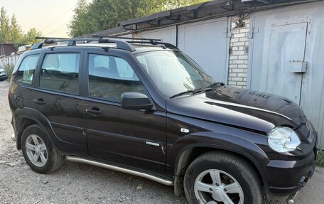 Chevrolet Niva I рестайлинг, 2013 год, 830 000 рублей, 3 фотография