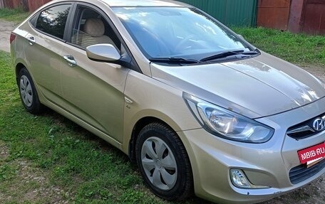 Hyundai Solaris II рестайлинг, 2012 год, 680 000 рублей, 2 фотография