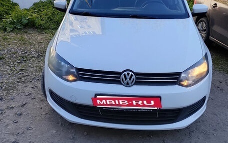 Volkswagen Polo VI (EU Market), 2014 год, 650 000 рублей, 2 фотография