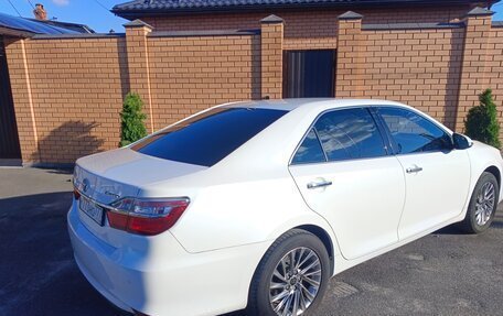 Toyota Camry, 2015 год, 1 900 000 рублей, 6 фотография