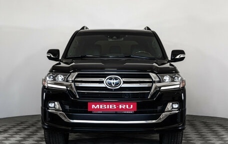 Toyota Land Cruiser 200, 2020 год, 7 199 000 рублей, 2 фотография