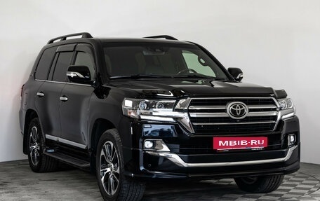 Toyota Land Cruiser 200, 2020 год, 7 199 000 рублей, 3 фотография