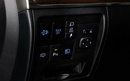 Toyota Land Cruiser 200, 2020 год, 7 199 000 рублей, 27 фотография