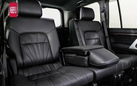 Toyota Land Cruiser 200, 2020 год, 7 199 000 рублей, 34 фотография