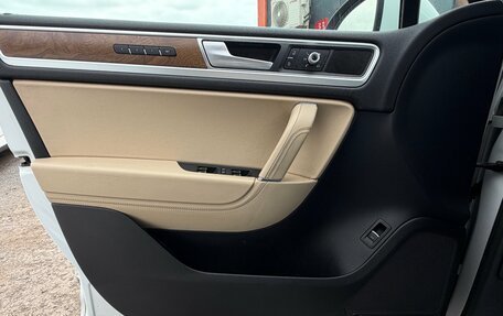 Volkswagen Touareg III, 2016 год, 2 870 000 рублей, 18 фотография