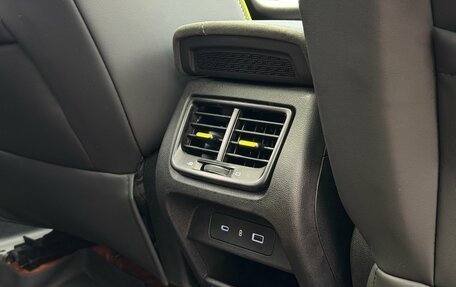 Geely Tugella FY11, 2021 год, 2 700 000 рублей, 28 фотография