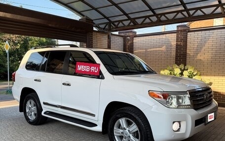 Toyota Land Cruiser 200, 2014 год, 5 340 000 рублей, 2 фотография