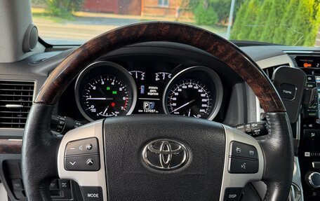 Toyota Land Cruiser 200, 2014 год, 5 340 000 рублей, 14 фотография
