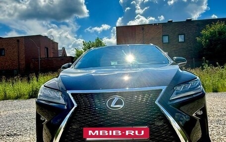 Lexus RX IV рестайлинг, 2017 год, 3 700 000 рублей, 8 фотография