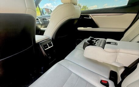 Lexus RX IV рестайлинг, 2017 год, 3 700 000 рублей, 15 фотография