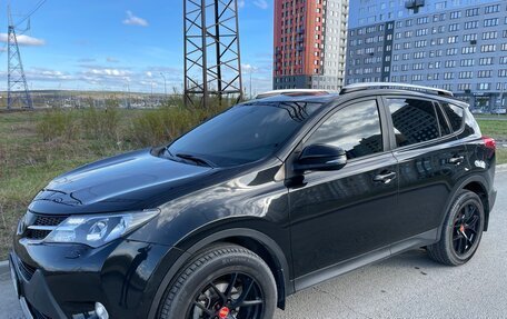 Toyota RAV4, 2014 год, 2 000 000 рублей, 2 фотография