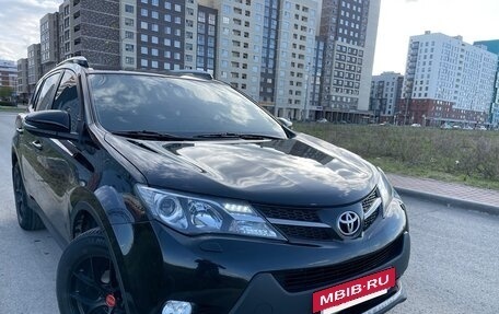 Toyota RAV4, 2014 год, 2 000 000 рублей, 4 фотография