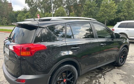 Toyota RAV4, 2014 год, 2 000 000 рублей, 15 фотография