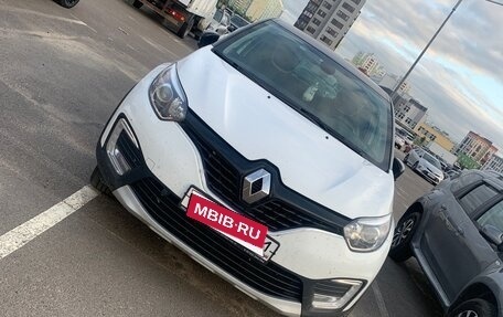 Renault Kaptur I рестайлинг, 2019 год, 1 650 000 рублей, 4 фотография