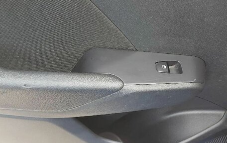 Hyundai Solaris II рестайлинг, 2019 год, 990 000 рублей, 11 фотография