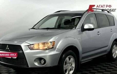 Mitsubishi Outlander III рестайлинг 3, 2011 год, 1 100 000 рублей, 2 фотография