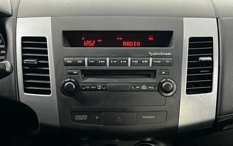 Mitsubishi Outlander III рестайлинг 3, 2011 год, 1 100 000 рублей, 12 фотография