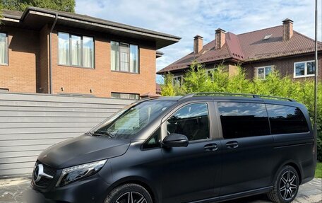 Mercedes-Benz V-Класс, 2019 год, 7 000 000 рублей, 4 фотография