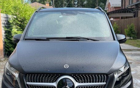 Mercedes-Benz V-Класс, 2019 год, 7 000 000 рублей, 16 фотография