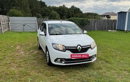 Renault Logan II, 2017 год, 640 000 рублей, 8 фотография