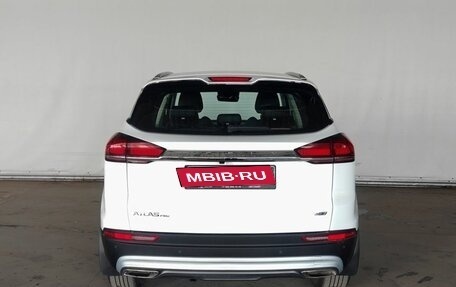 Geely Atlas, 2022 год, 1 797 000 рублей, 5 фотография