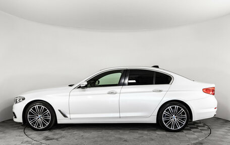 BMW 5 серия, 2018 год, 2 099 000 рублей, 11 фотография