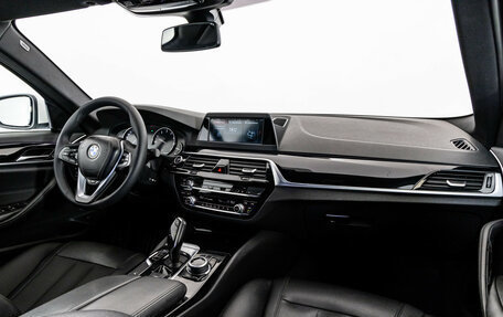 BMW 5 серия, 2018 год, 2 099 000 рублей, 12 фотография