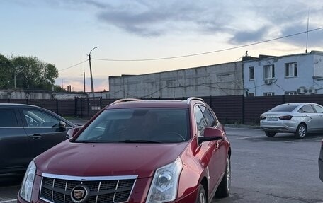 Cadillac SRX II рестайлинг, 2011 год, 900 000 рублей, 1 фотография