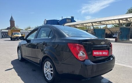 Chevrolet Aveo III, 2012 год, 700 000 рублей, 4 фотография