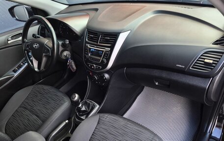 Hyundai Solaris II рестайлинг, 2015 год, 1 099 000 рублей, 10 фотография