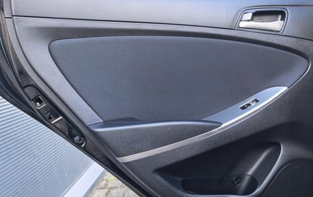 Hyundai Solaris II рестайлинг, 2015 год, 1 099 000 рублей, 13 фотография