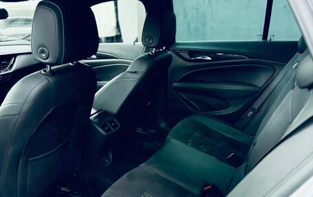 Opel Insignia II рестайлинг, 2019 год, 1 500 000 рублей, 12 фотография
