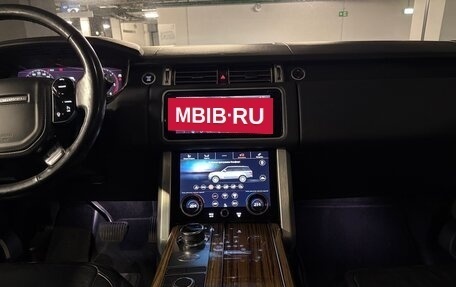 Land Rover Range Rover IV рестайлинг, 2018 год, 4 500 000 рублей, 7 фотография