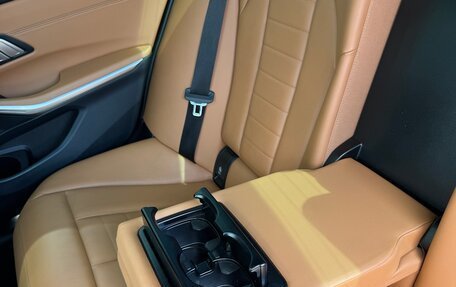 BMW 3 серия, 2021 год, 4 000 000 рублей, 28 фотография