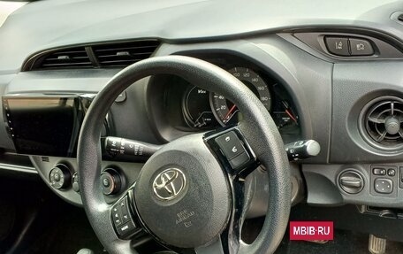 Toyota Vitz, 2019 год, 1 100 000 рублей, 8 фотография