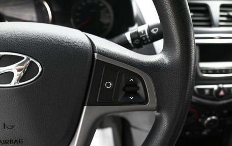 Hyundai Solaris II рестайлинг, 2015 год, 975 000 рублей, 16 фотография