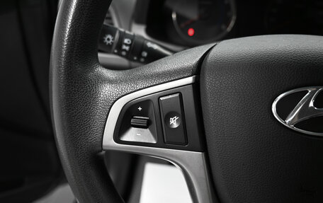 Hyundai Solaris II рестайлинг, 2015 год, 975 000 рублей, 15 фотография