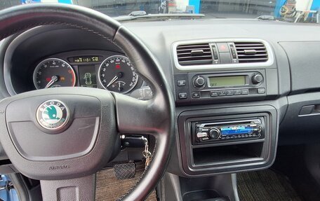 Skoda Fabia II, 2010 год, 635 000 рублей, 10 фотография