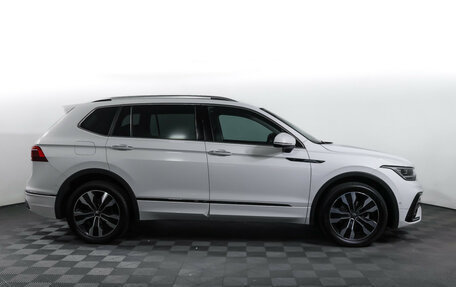 Volkswagen Tiguan II, 2022 год, 3 990 000 рублей, 4 фотография