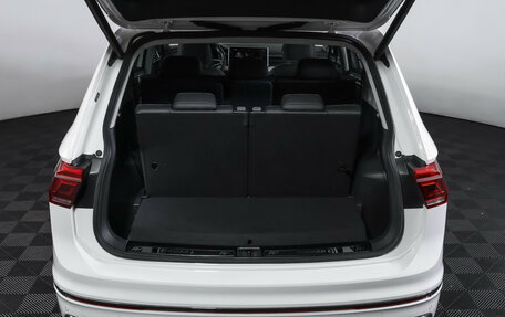 Volkswagen Tiguan II, 2022 год, 3 990 000 рублей, 11 фотография