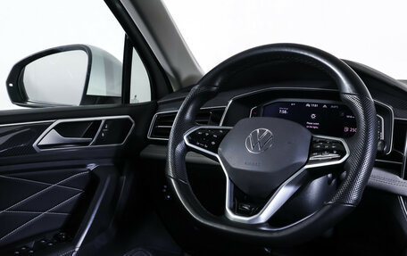 Volkswagen Tiguan II, 2022 год, 3 990 000 рублей, 15 фотография