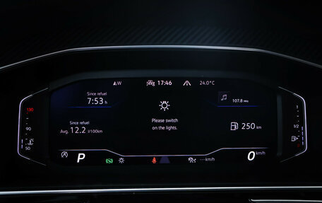 Volkswagen Tiguan II, 2022 год, 3 990 000 рублей, 17 фотография