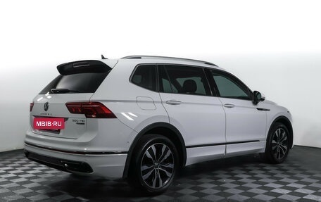 Volkswagen Tiguan II, 2022 год, 3 990 000 рублей, 5 фотография