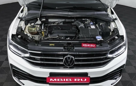 Volkswagen Tiguan II, 2022 год, 3 990 000 рублей, 10 фотография