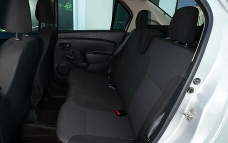 Renault Logan II, 2018 год, 910 000 рублей, 9 фотография
