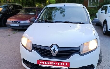 Renault Logan II, 2016 год, 480 000 рублей, 2 фотография