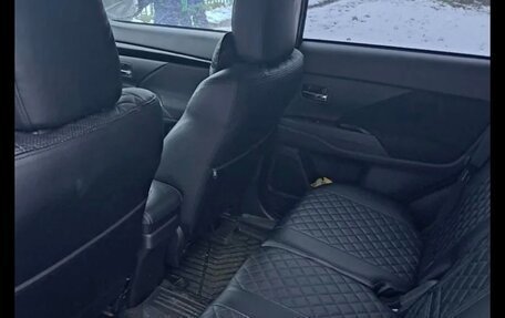 Mitsubishi Outlander III рестайлинг 3, 2020 год, 230 000 рублей, 6 фотография