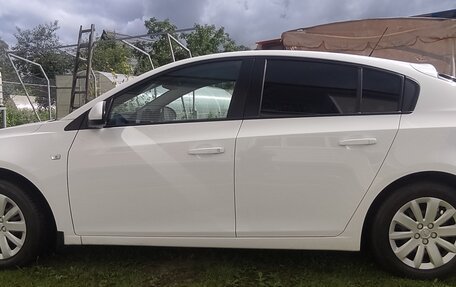 Chevrolet Cruze II, 2013 год, 799 000 рублей, 3 фотография