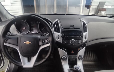 Chevrolet Cruze II, 2013 год, 799 000 рублей, 8 фотография