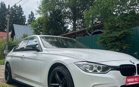BMW 3 серия, 2013 год, 1 780 000 рублей, 18 фотография